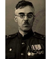 Люшковский Михаил Викторович (1898-1966) - военный историк, коллекционер.