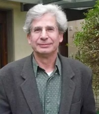 Д'Адамо Франческо (р.1949) - итальянский писатель, педагог.