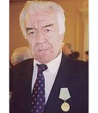 Попов Герман Алексеевич (1932-2011) - филолог-журналист.