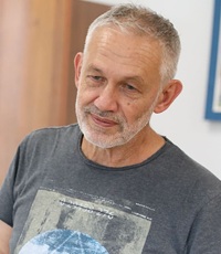 Дмитриев Алексей Константинович (р.1963) - художник, театральный и спортивный деятель.