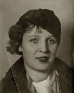 Носкович (урождённая Лекаренко) Нина Алексеевна (1911-1995) - художник-иллюстратор. 