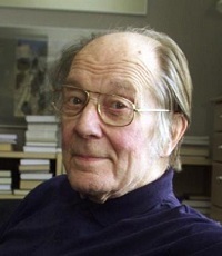 Кросс Яан (1920-2007) - эстонский писатель.