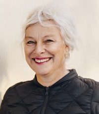 Стальфельт Пернилла (р.1962) - шведская писательница, художник, педагог.