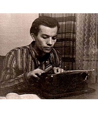 Булушев Павел Михайлович (1925-1991)  - поэт, журналист.
