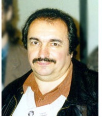 Дяченко Сергей Сергеевич (1945-2022) - украинско-российский писатель, врач-психиатр, сценарист.
