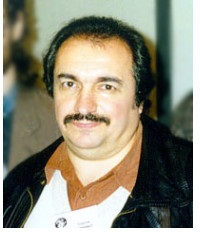Дяченко Сергей Сергеевич (1945-2022) - украинско-российский писатель, врач-психиатр, сценарист.