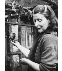 Крутовская Елена Александровна (1914-1984) - зоолог, писатель.