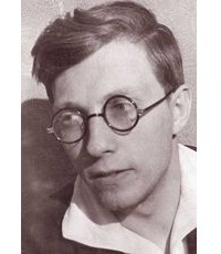 Ошанин Лев Иванович (1912-1996) - поэт.