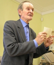 Акимов Владимир Михайлович (1930-2021) - критик, литературовед, педагог.