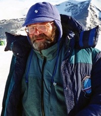 Бурлаков Юрий Константинович (1942-2019) - геолог, полярник, писатель.
