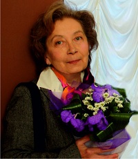 Денисенко Елена Евгеньевна (р.1952) - зоолог, популяризатор науки.
