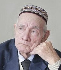 Тангрыкулиев Каюм (1930-2014) - туркменский поэт и писатель.