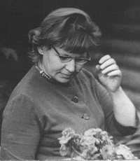 Грибова (Рачёва) Лидия Ивановна (1923-2011) - переводчик, фольклорист.