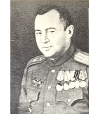 Брагин Михаил Григорьевич (1906-1989) - писатель, историк.