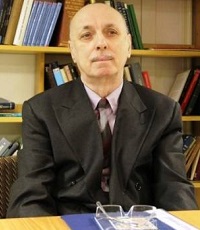 Ивановский Игнатий Михайлович (1932-2016) - поэт, переводчик.
