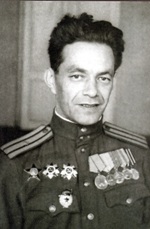 Сапаров Ариф Васильевич (1912-1973) - писатель, очеркист.