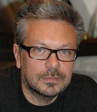 Шишкин Михаил Павлович (р.1961) - писатель.