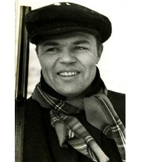 Скалон Андрей Васильевич (р.1939) - писатель.