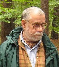 Синявский Пётр Аркадьевич (1943-2021) - писатель.
