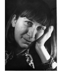 Бек Татьяна Александровна (1949-2005) - поэт, критик, литературовед.