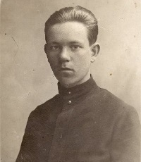 Валевский Александр Александрович (1904-1973) - писатель, драматург.