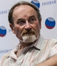Волков Сергей Владимирович (р.1955) - историк.